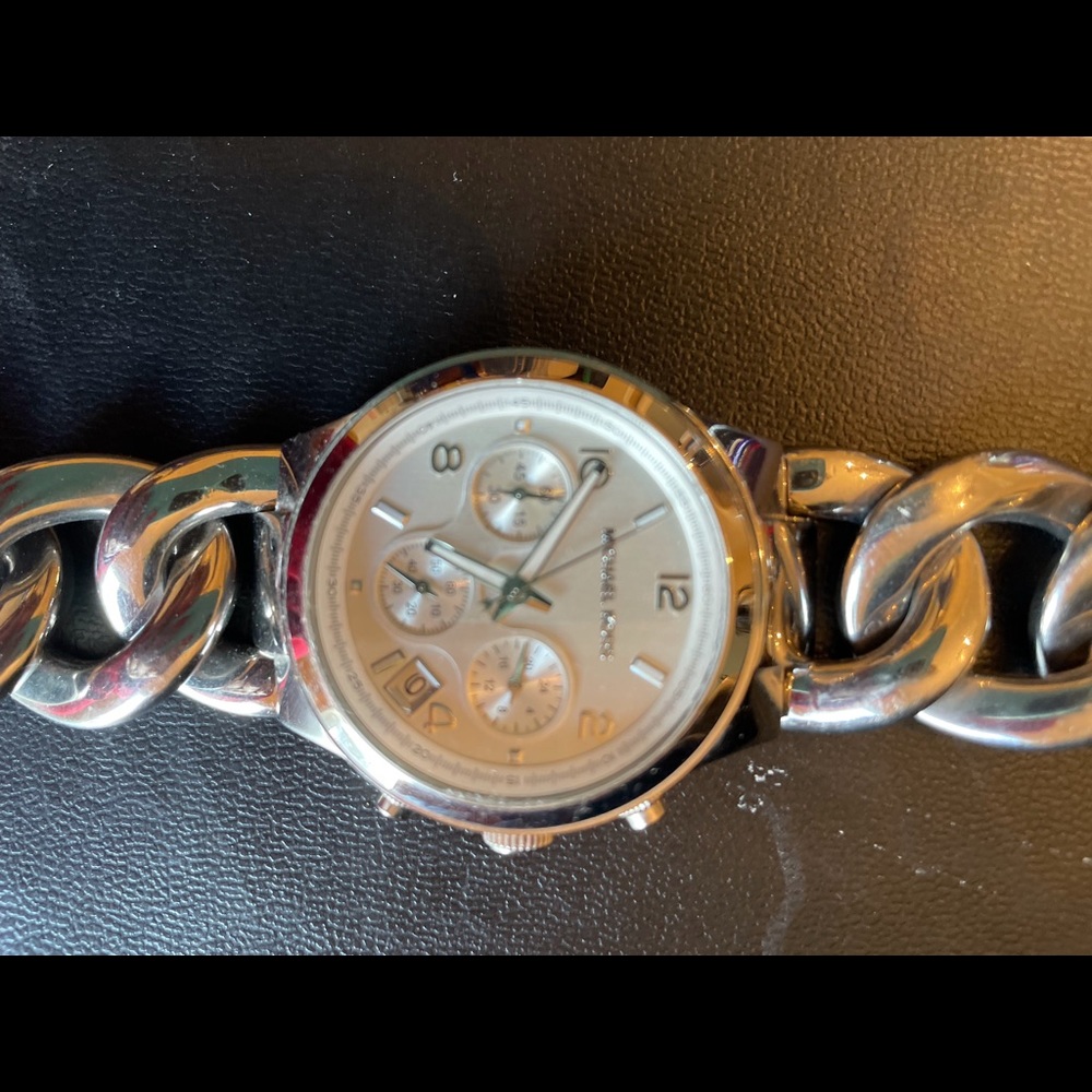 🔥Michael Kors chain watch🔥